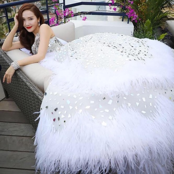 'Công chúa băng giá' xứ Hàn Jessica Jung dáng đẹp hút mắt - ảnh 10