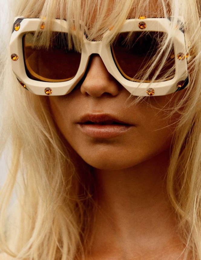 Mỹ nhân Nga Natasha Poly dáng thon thả chỉ sau 4 tháng sinh con - ảnh 18