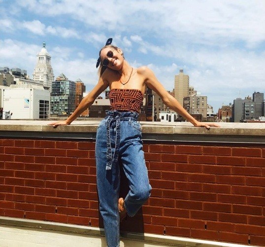 Candice Swanepoel sinh hai con vẫn quyến rũ đầy mê hoặc - ảnh 10