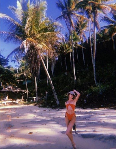 Candice Swanepoel sinh hai con vẫn quyến rũ đầy mê hoặc - ảnh 8