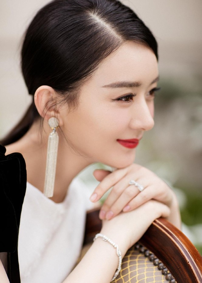 'Sở Kiều' Triệu Lệ Dĩnh xinh ngất ngây sau 6 tháng sinh con - ảnh 3