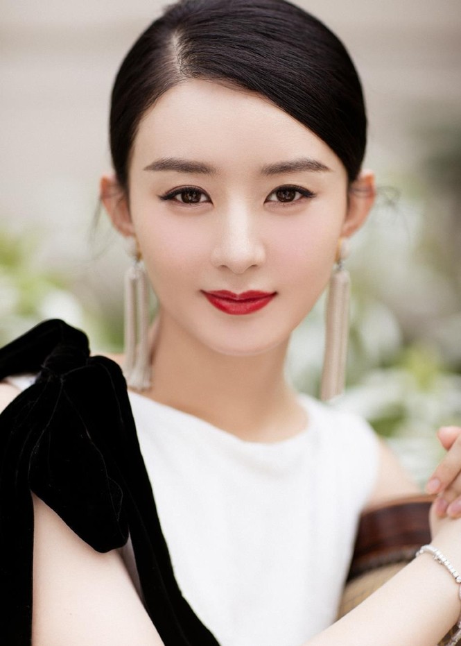'Sở Kiều' Triệu Lệ Dĩnh xinh ngất ngây sau 6 tháng sinh con - ảnh 2