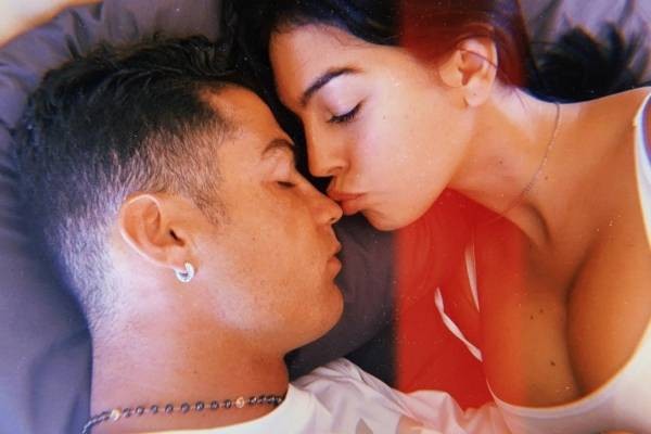 Georgina Rodriguez tiết lộ tình yêu sét đánh và bí quyết quyến rũ Ronaldo - ảnh 4