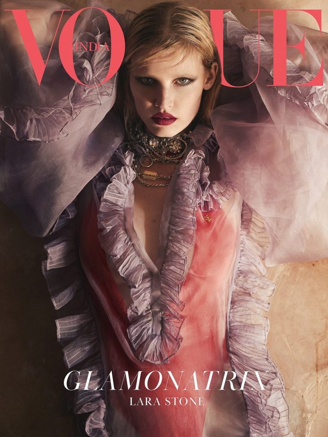 Mỹ nhân 'ngực khủng' Lara Stone táo bạo quyến rũ hút hồn - ảnh 16