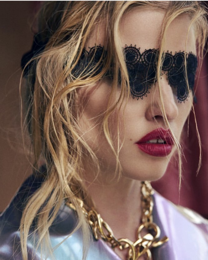 Mỹ nhân 'ngực khủng' Lara Stone táo bạo quyến rũ hút hồn - ảnh 7