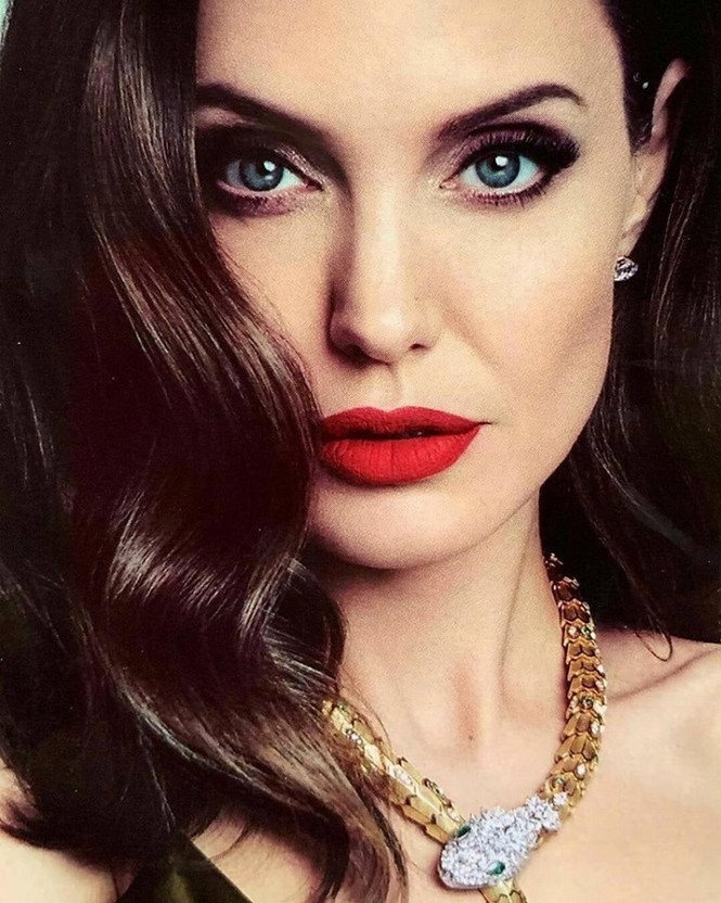Angelina Jolie: Đẳng cấp quyến rũ khó ai sánh kịp - ảnh 8
