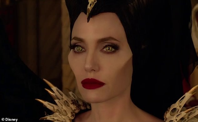 Angelina Jolie tỏa sáng lộng lẫy như nàng tiên trên thảm đỏ - ảnh 15