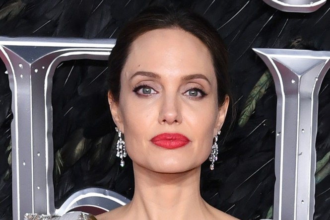 Angelina Jolie tỏa sáng lộng lẫy như nàng tiên trên thảm đỏ - ảnh 6