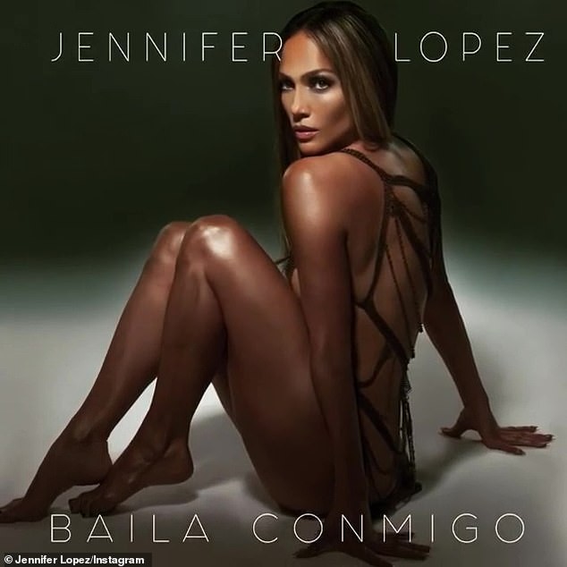 Jennifer Lopez 50 tuổi táo bạo khỏa thân trên bìa single mới - ảnh 2