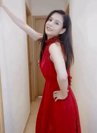 'Tiểu Long Nữ' Lý Nhược Đồng mặc váy cô dâu trẻ trung bất ngờ - ảnh 8
