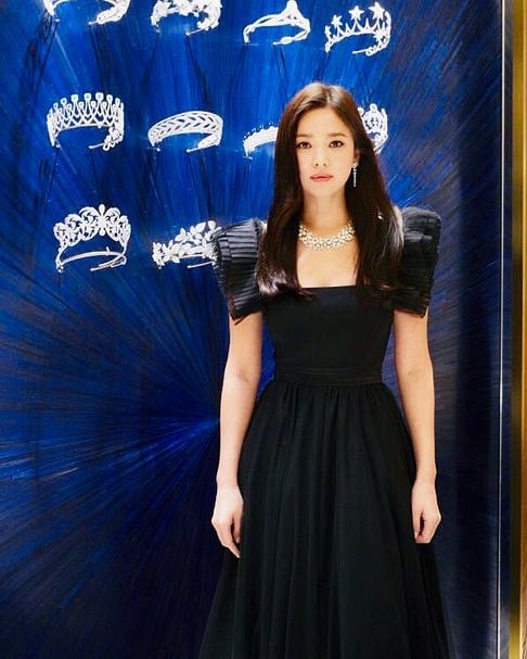 Song Hye Kyo quá đẹp với nhan sắc đỉnh cao trong ảnh đen trắng - ảnh 8