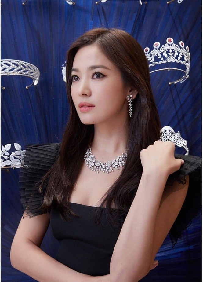 Song Hye Kyo quá đẹp với nhan sắc đỉnh cao trong ảnh đen trắng - ảnh 7