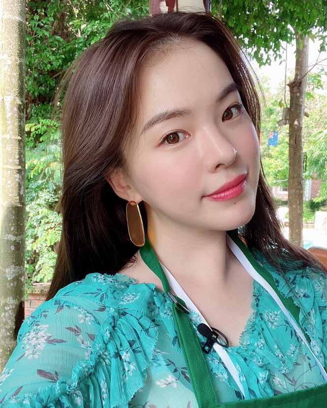 Người mẫu nội y xứ Hàn xinh tươi giữa biển trời Phú Quốc - ảnh 1