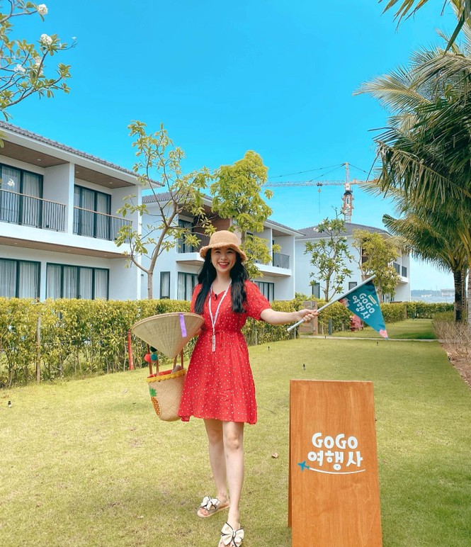 Người mẫu nội y xứ Hàn xinh tươi giữa biển trời Phú Quốc - ảnh 5