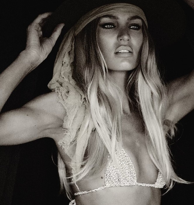 Candice Swanepoel diện bikini nóng bỏng đầy hoang dại - ảnh 11
