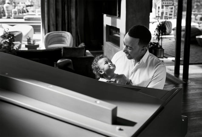 Siêu mẫu áo tắm Chrissy Teigen tình tứ ngọt ngào bên chồng - ảnh 7