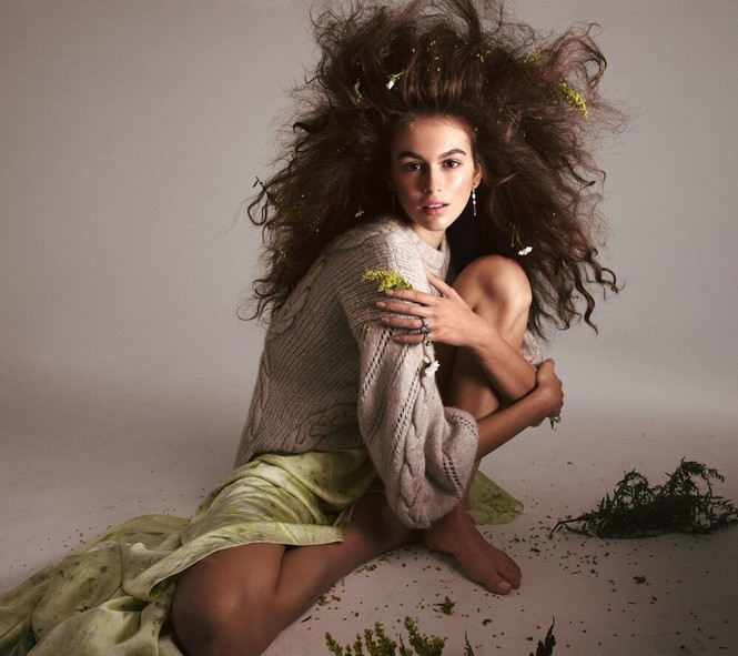 Con gái 18 tuổi của Cindy Crawford hẹn hò tình cũ của Ariana Grande - ảnh 17