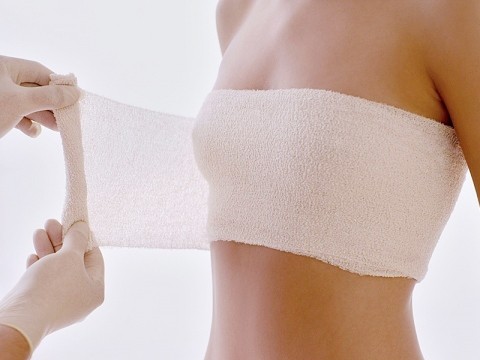 Bơm ngực bằng mỡ tự thân: Bí quyết làm đẹp hay sự lừa dối? - ảnh 1