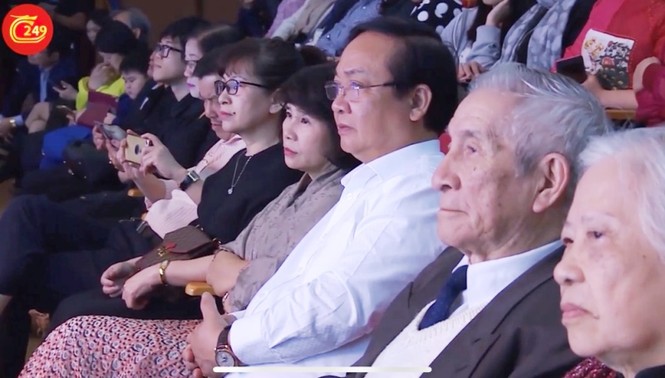Đêm nhạc Trịnh 2019 diễn ra tại phố đi bộ Trịnh Công Sơn - ảnh 1