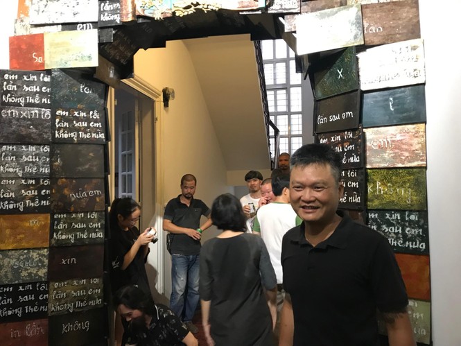 Nghệ sĩ sơn mài hội ngộ trong Đối thoại Cửa võng - ảnh 1