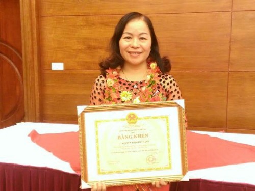 Bỏ trường điểm, cô giáo về dạy học sinh khuyết tật - ảnh 1