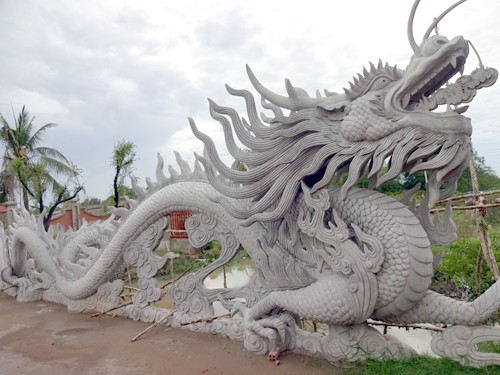 Hoài Linh phủ nhận chuyện nhà thờ Tổ nghiệp bị phá dỡ - ảnh 2