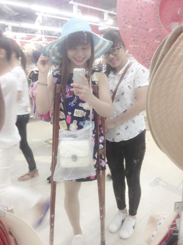 Đằng sau bức ảnh selfie của cô gái khuyết tật - ảnh 6