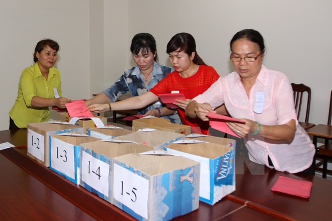 Các địa phương hoàn tất công tác bầu cử, khẩn trương kiểm phiếu - ảnh 1