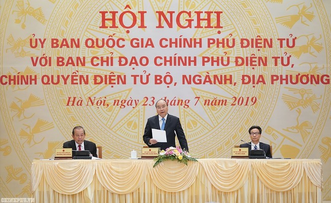 Chính quyền điện tử: 'Tránh trăm hoa đua nở' - ảnh 1