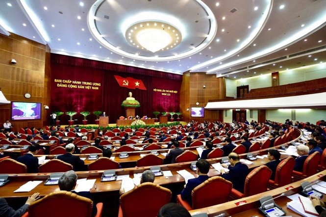 Kết luận của Bộ Chính trị về độ tuổi tái cử nhiệm kỳ tới - ảnh 1