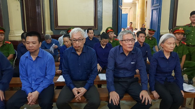 Cấp dưới cựu lãnh đạo Đông Á Bank 'tố' bị lợi dụng - ảnh 2