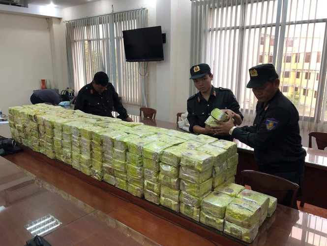 Khen thưởng Ban chuyên án triệt phá đường dây ma túy xuyên quốc gia - ảnh 2