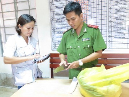 Lời khai của sát thủ 18 tuổi đâm thiếu nữ, cướp tài sản - ảnh 1