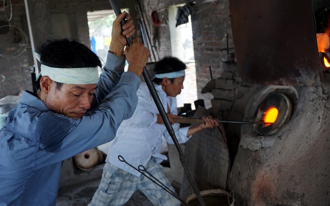 Kỳ lạ nơi làm cốc vại chỉ để uống bia hơi Hà Nội - ảnh 3