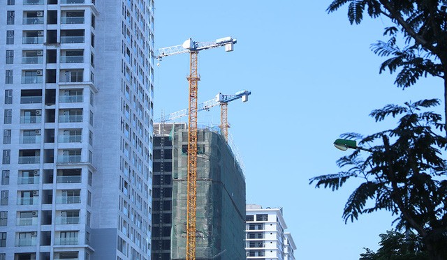 Tắc đường nghiêm trọng dọc lộ trình tuyến buýt nhanh sắp hoạt động - ảnh 9