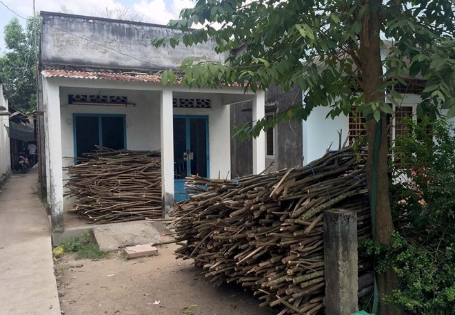 Mẹ cô gái có hình xăm hoa hồng vẫn đợi con về đi lễ chùa - ảnh 2