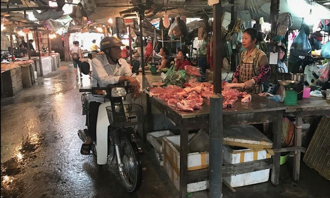 Bí ẩn khu chợ ở Hà Nội hai đầu hai mức giá khác nhau - ảnh 1