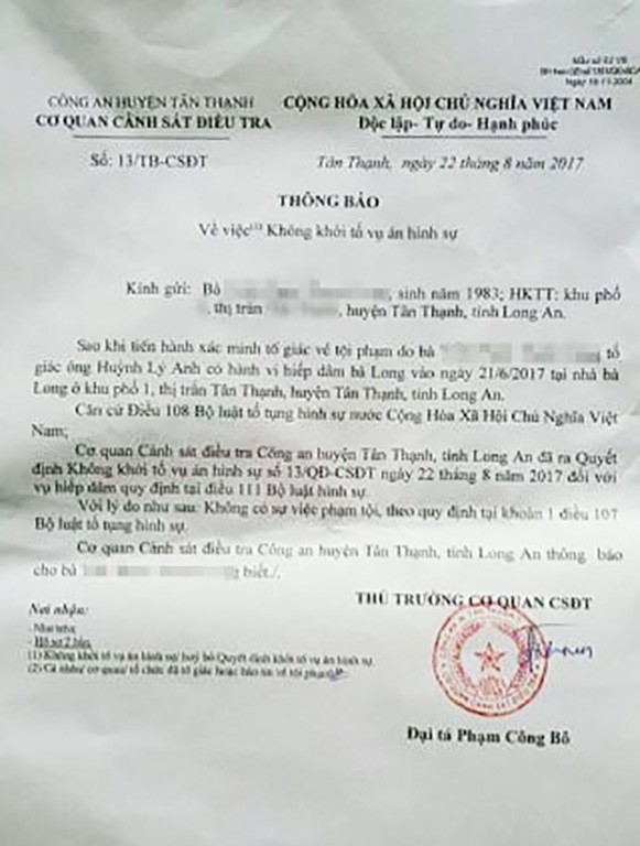 Không khởi tố vụ bà mẹ bị kề dao vào cổ hiếp dâm 2 lần - ảnh 1