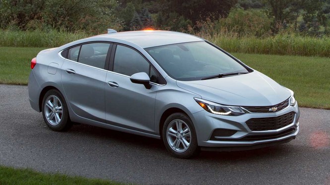 Top 10 mẫu ôtô tiết kiệm nhiên liệu nhất năm 2019 - ảnh 9