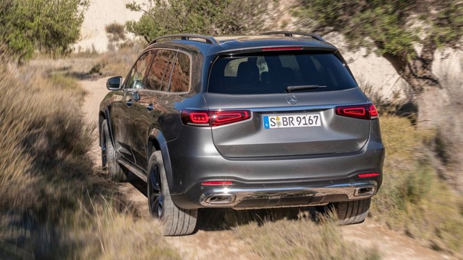 Mercedes-Benz GLS 2020 'lột xác' với thiết kế mới - ảnh 3