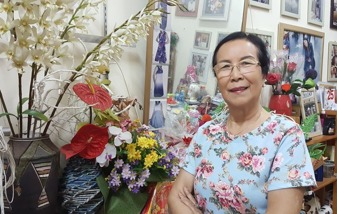 ‘Bà giáo’ tuổi 80 ở Hà Nội bật khóc vì hành động của một học sinh - ảnh 1