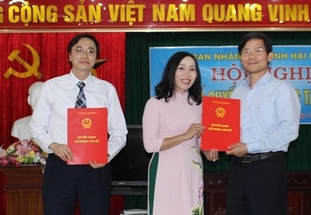 Điều động, bổ nhiệm nhân sự 2 địa phương - ảnh 1