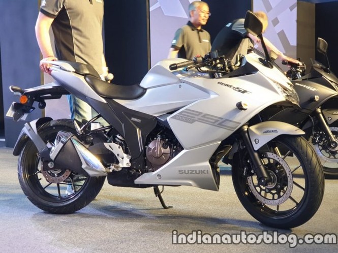 Môtô thể thao Suzuki Gixxer SF 250 ra mắt tại Ấn Độ với giá hơn 57 triệu đồng - ảnh 2