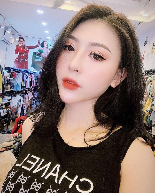 Gái xinh Hải Phòng vào vai kẻ thứ ba trong “Về nhà đi con” được chú ý - ảnh 4