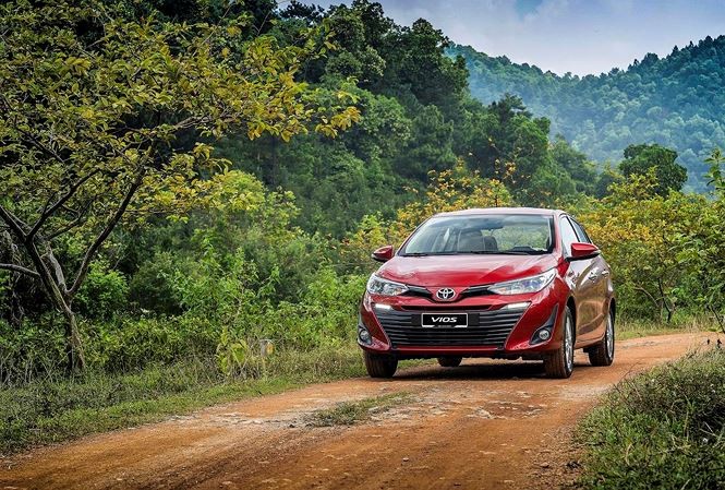 Toyota triệu hồi 'thùng tôn' Vios do lỗi túi khí Takata - ảnh 1