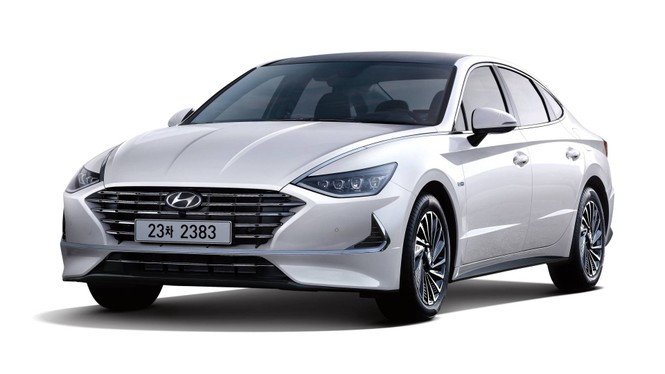 Hyundai Sonata Hybrid có thể tự sạc tới 60% pin mỗi ngày - ảnh 1
