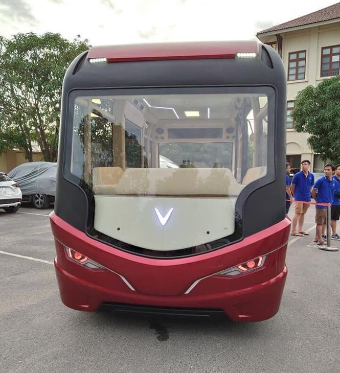 Lộ diện xe buýt VinFast với kiểu dáng độc lạ - ảnh 1