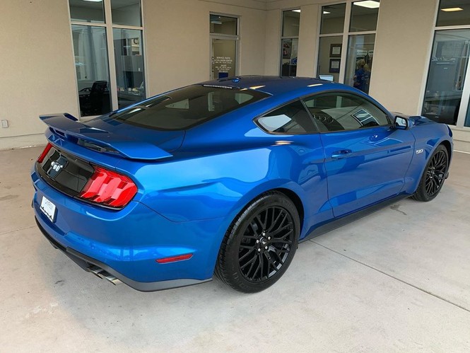Ford Mustang công suất 700 mã lực với giá chưa đến 1 tỷ đồng - ảnh 1