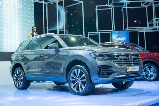 Khó xử phạt đối với vụ xe Volkswagen có 'đường lưỡi bò'? - ảnh 1