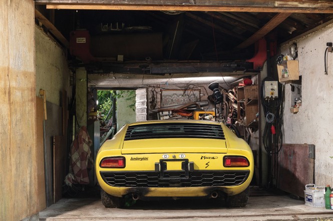 Siêu xe Lamborghini Miura gần 50 năm tuổi giá gần 1,6 triệu USD - ảnh 1
